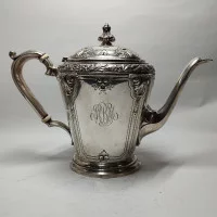 Серебряный чайник
